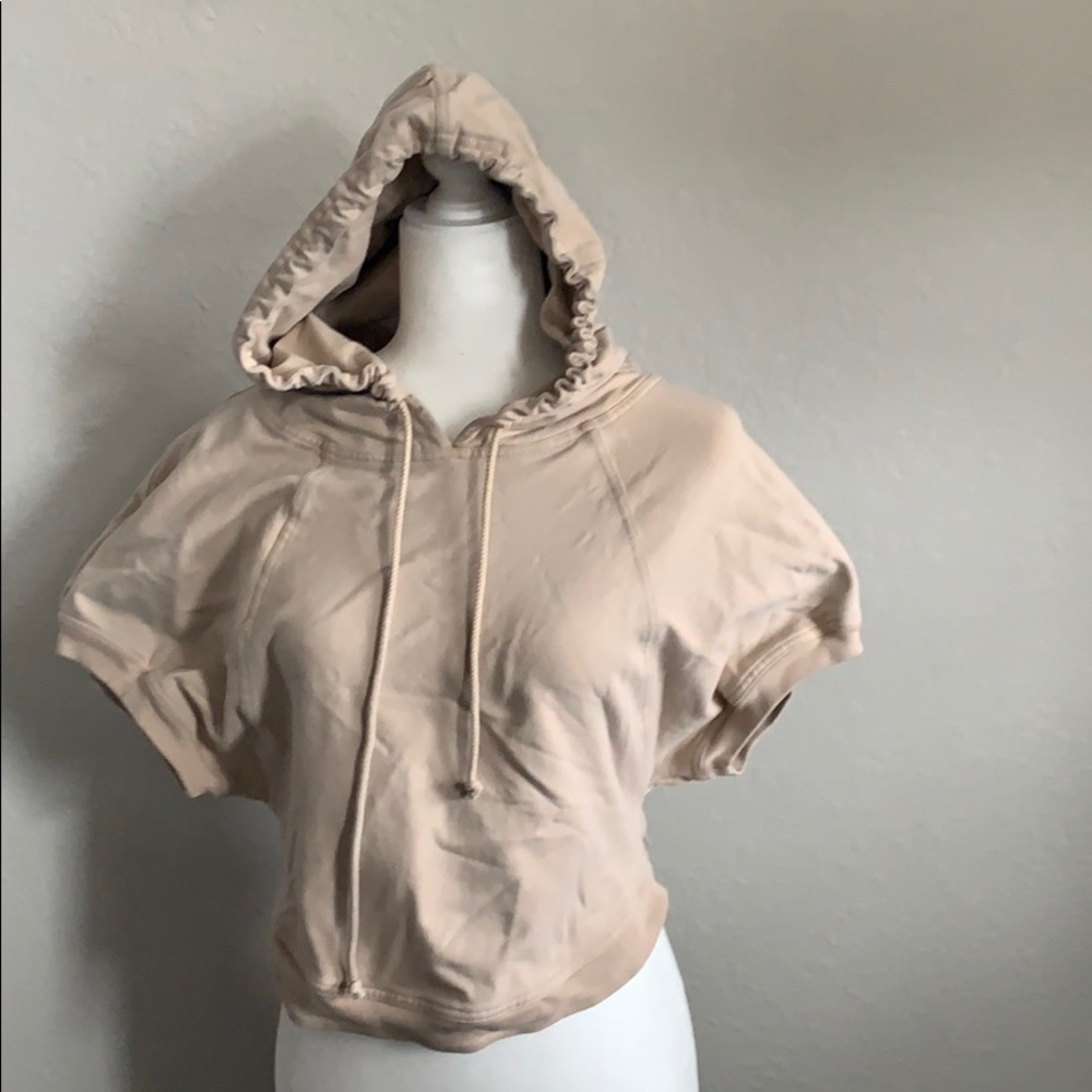 ArdenB Hoodie Short Sleeve Top